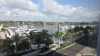 200 S Birch Rd Apt 504 - Photo 1 of 1