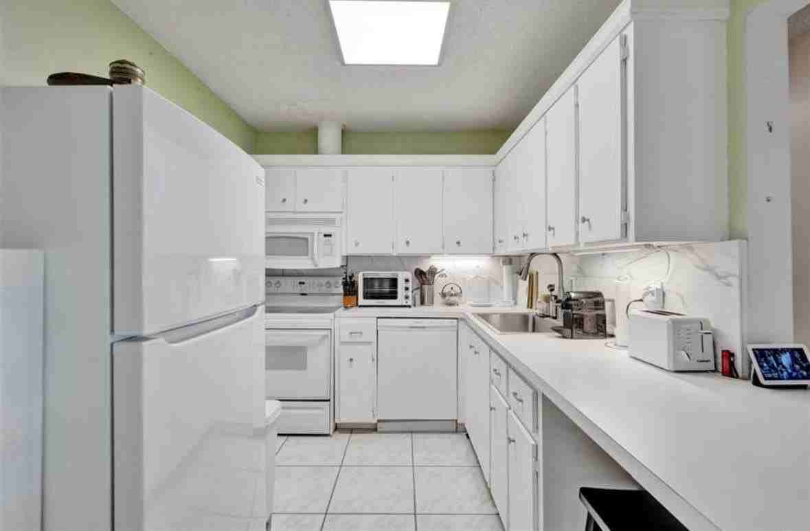 6750 Ne 21st Rd #123 - Photo 3 of 15