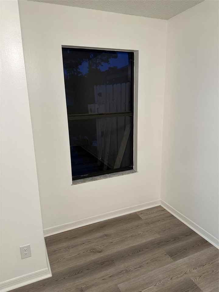 2825 Stoneway Ln - Photo 6 of 8