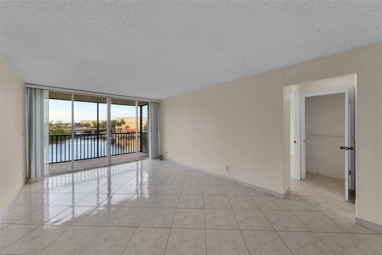 7 Royal Palm Way Unit 4080 - Photo 6 of 44
