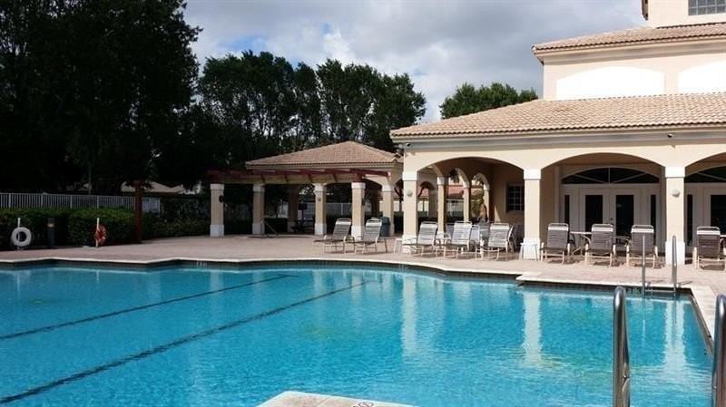 4101 San Marino Blvd Apt 108 - Photo 6 of 42