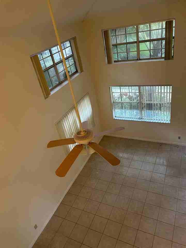 6542 Via Regina Unit 11 - Photo 6 of 15