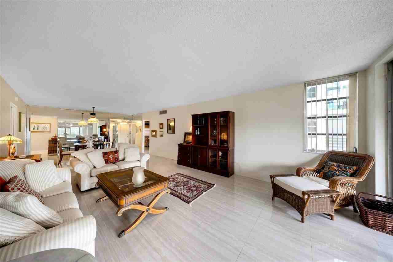 800 Cypress Grove Dr Apt 402 - Photo 7 of 36