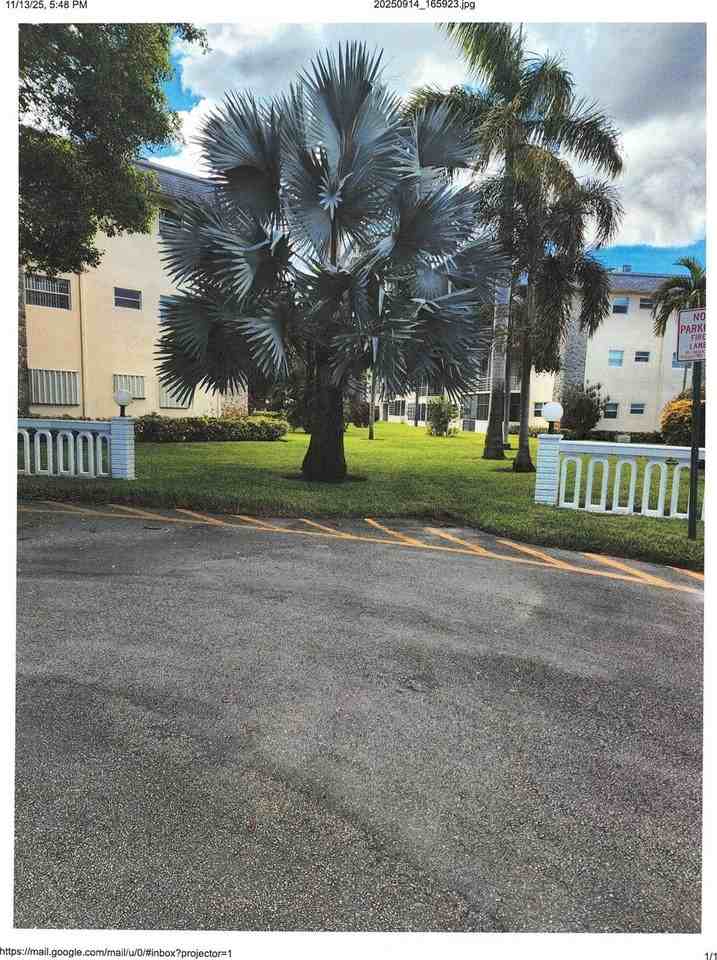 4411 Nw 16th St - Photo 4 of 18