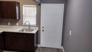 featured image of 617 Ixoria Ave Apt 2 #Apt 2