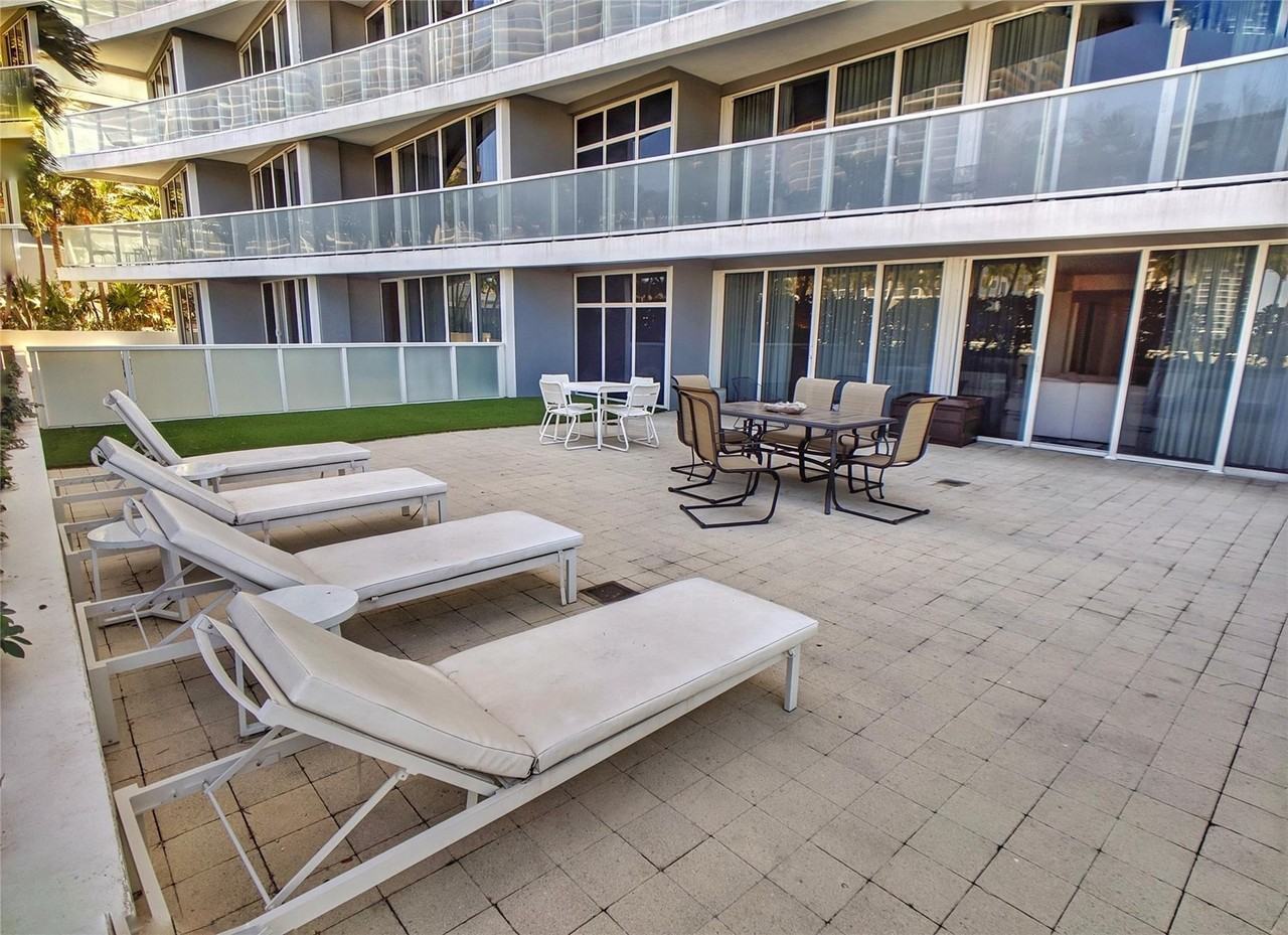 3101 Bayshore Dr Unit 506 - Photo 5 of 21