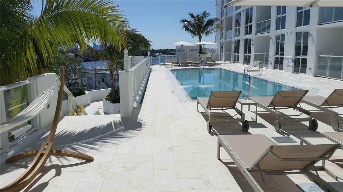 401 N Birch Rd Unit 401 - Photo 3 of 25