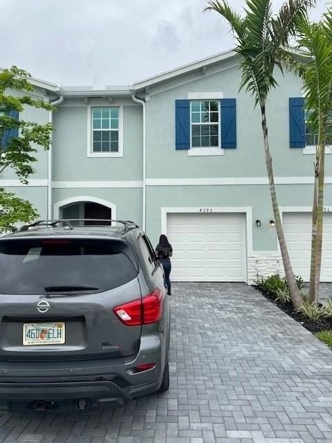 4393 Hammock Grove Dr - Photo 2 of 32