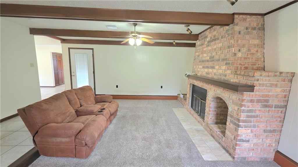 106 Gondrella Dr - Photo 4 of 20