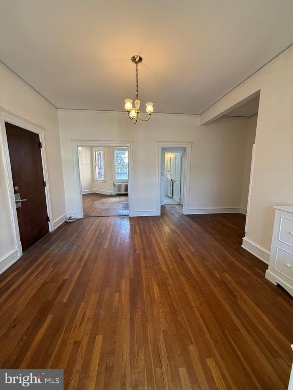 700 Prince Edward St - Photo 4 of 15