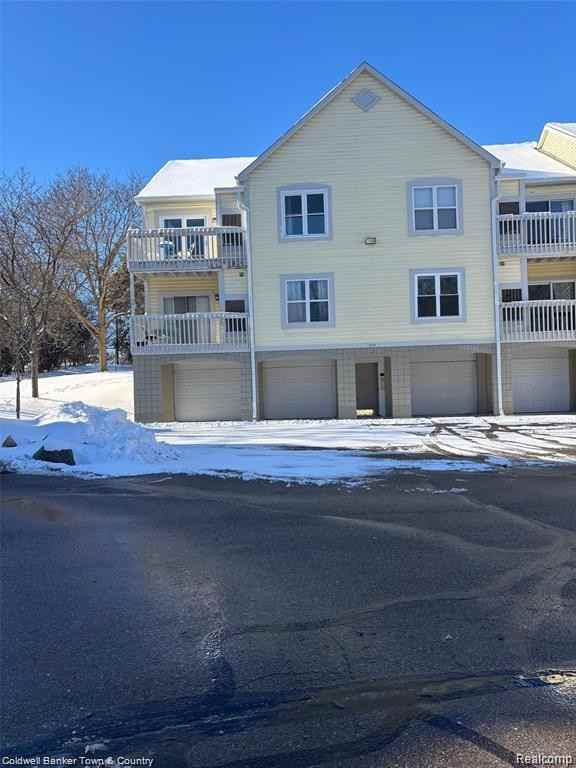 2225 S Huron Pkwy - Photo 3 of 21