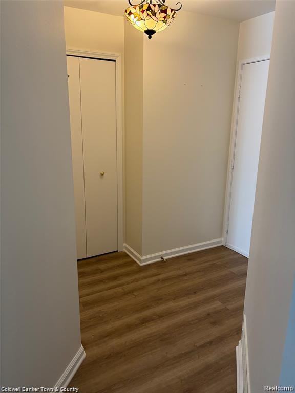 2225 S Huron Pkwy - Photo 4 of 21