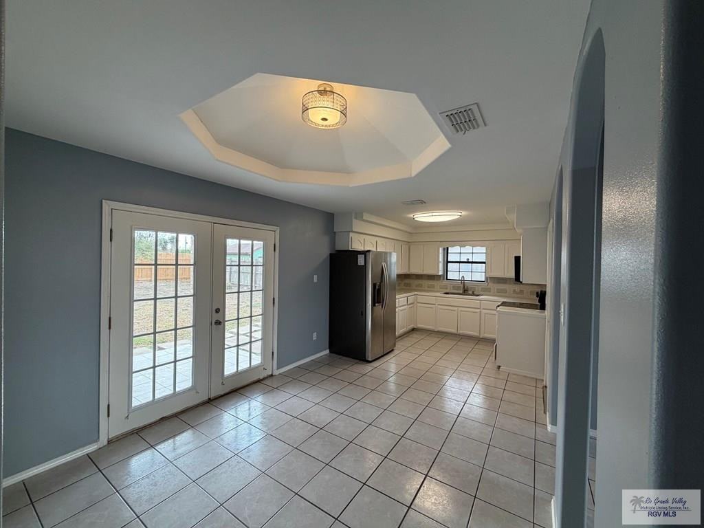 692 Rey Jaime St - Photo 4 of 17