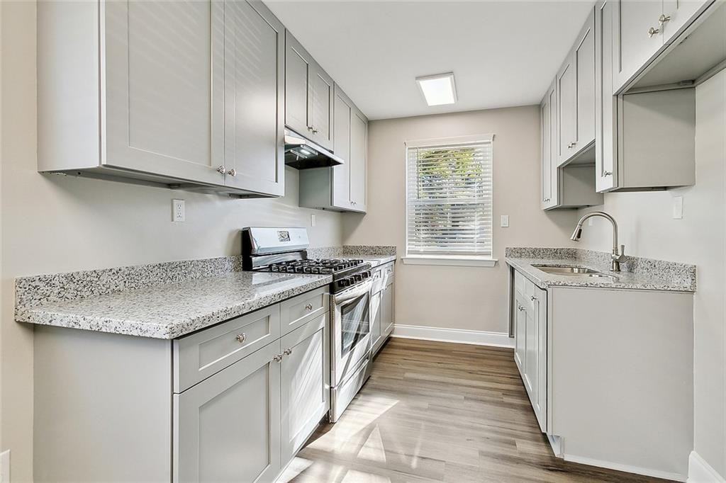 210 Hunt St ##A - Photo 4 of 12