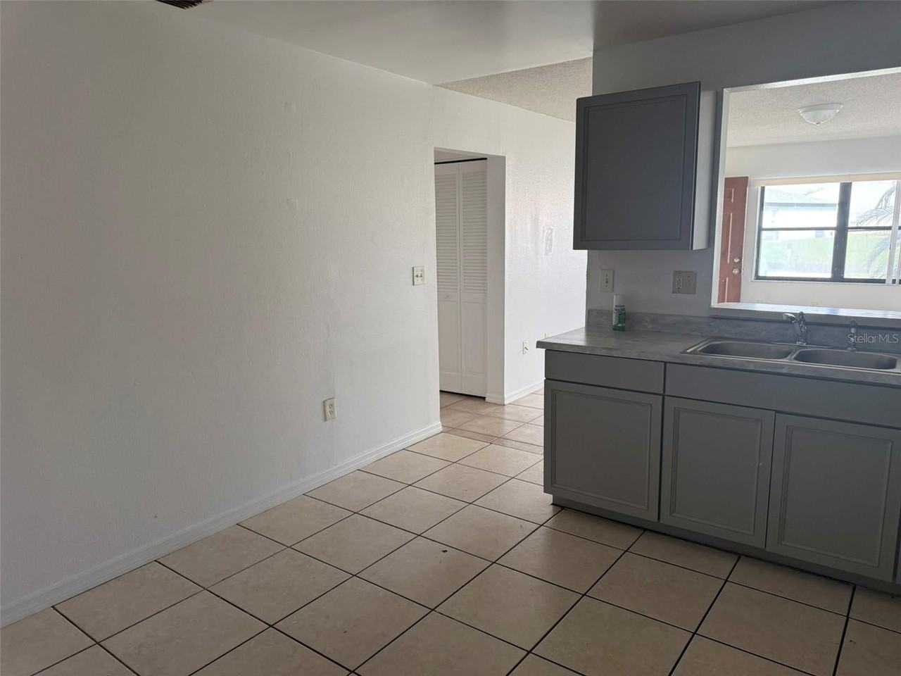 638 Royalty Ct - Photo 5 of 15