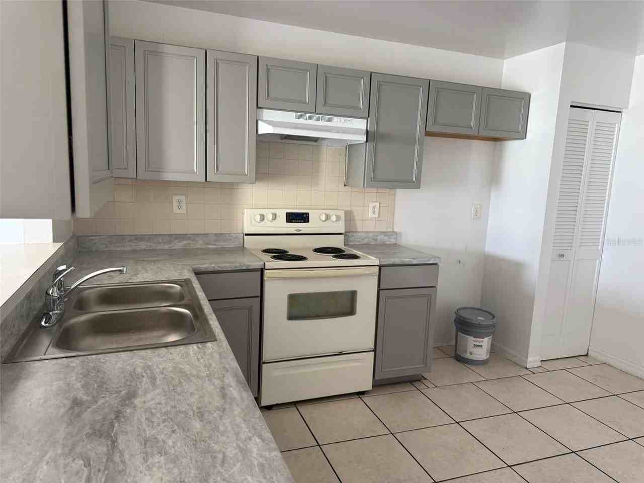 638 Royalty Ct - Photo 7 of 15