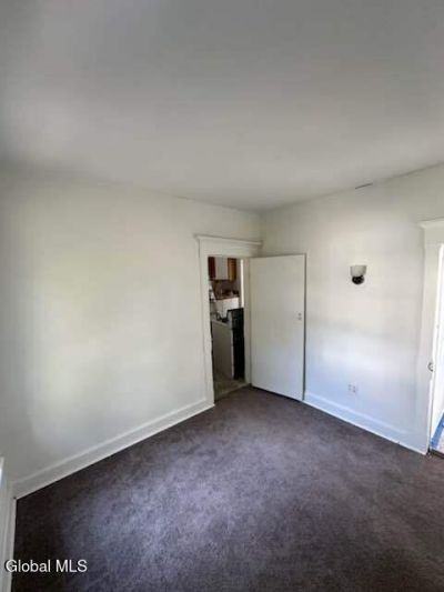 169 Kingsboro Ave - Photo 6 of 8