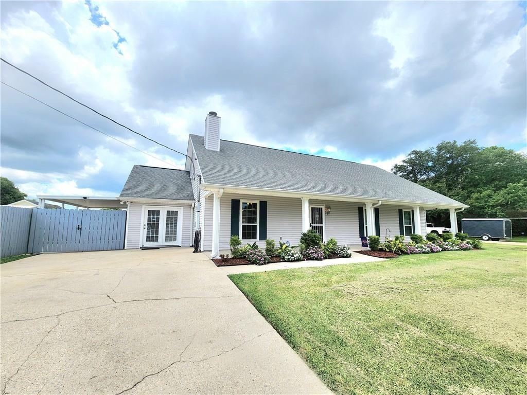 1301 Avenue F - Photo 2 of 27