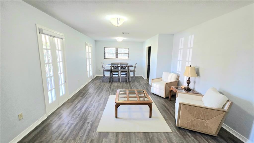 101 Liberty St - Photo 4 of 20