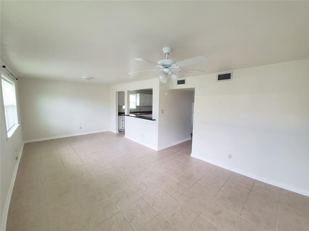 114 Zeta St ##A - Photo 2 of 11
