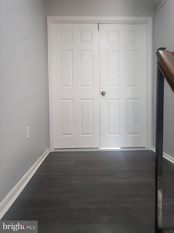 150 Chelsea Cir - Photo 7 of 24