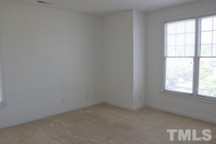 701 Copperline Dr - Photo 7 of 11
