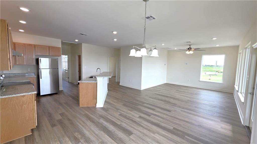 117 Timber Canal Ln - Photo 4 of 17