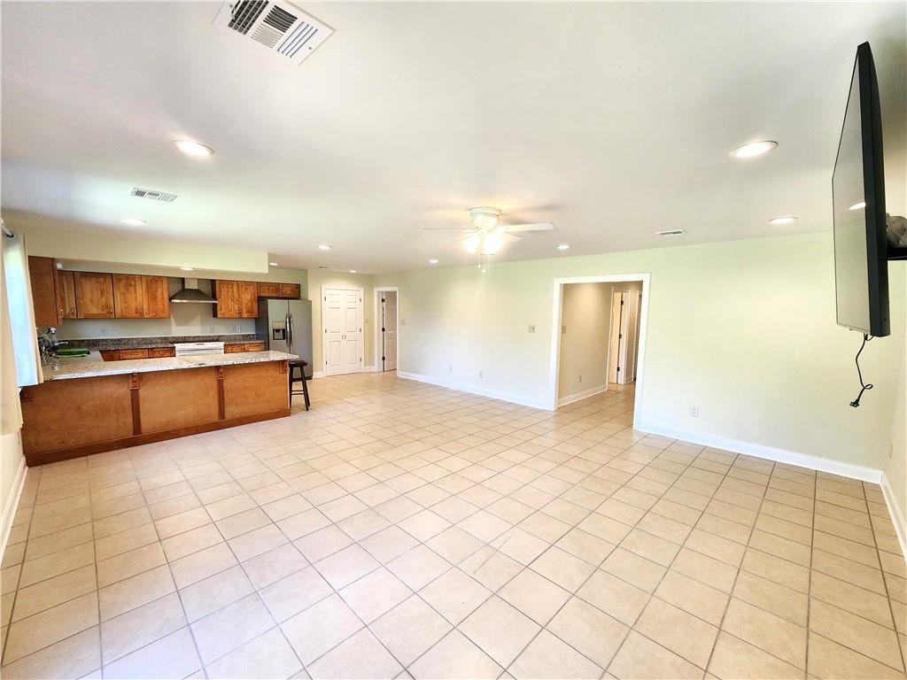 12801 Patterson Rd - Photo 2 of 19