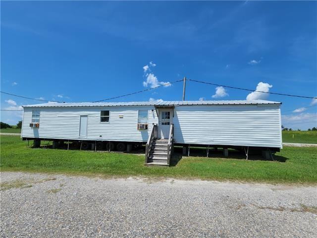 34684 Highway 11 - Photo 2 of 14