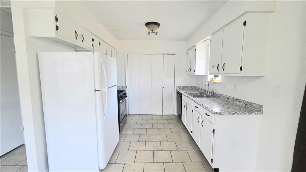 113 Nu St ##B - Photo 4 of 15