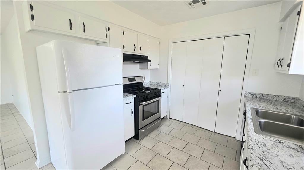 113 Nu St ##B - Photo 6 of 15