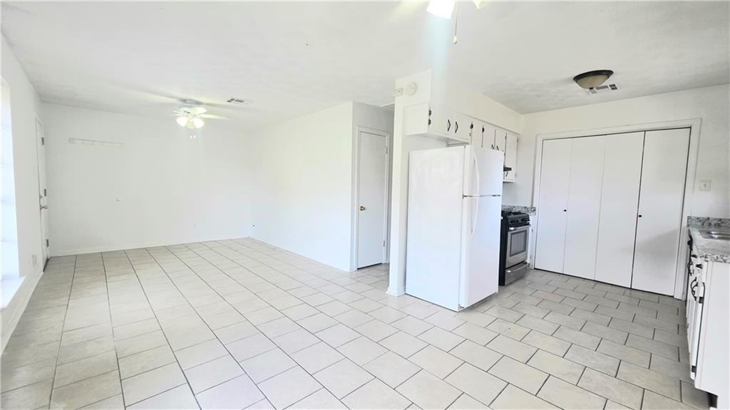 113 Nu St ##B - Photo 7 of 15