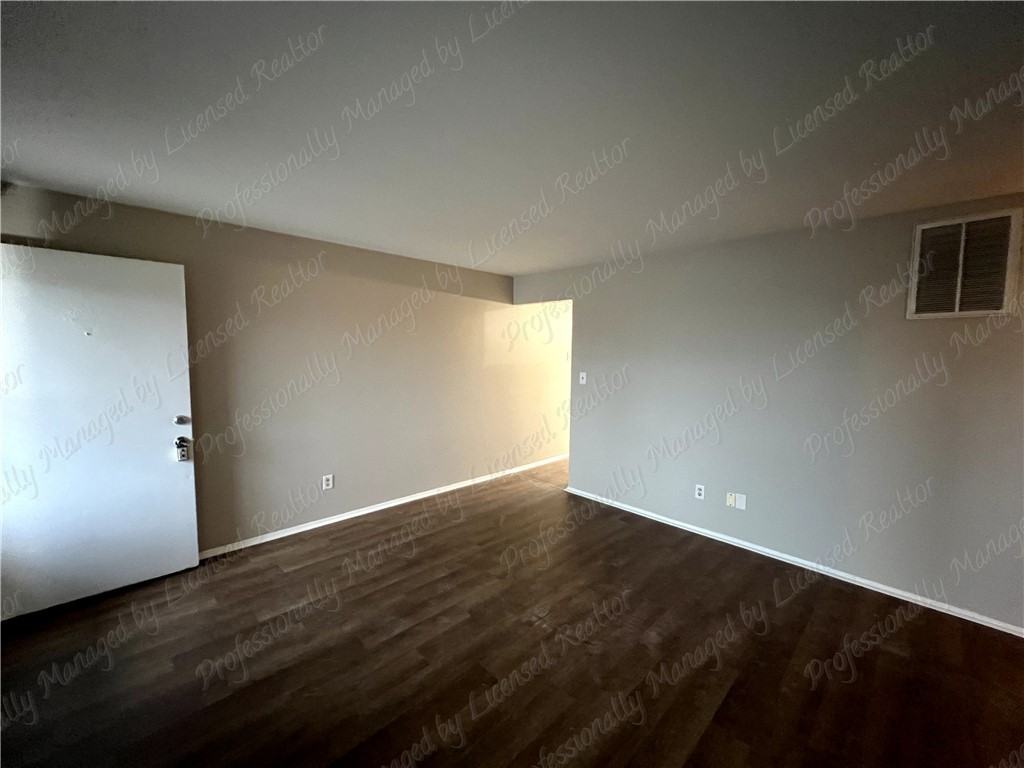 5454 Broomall St - Photo 6 of 16