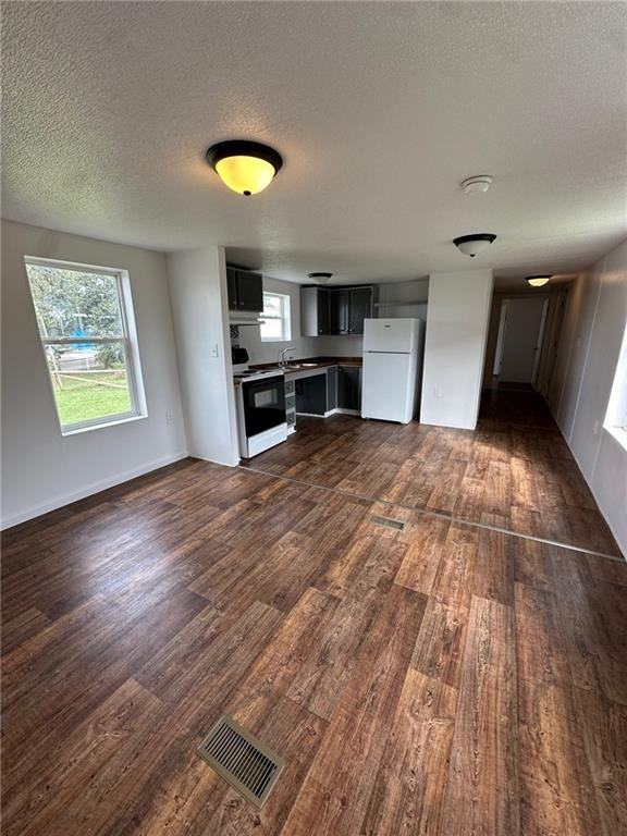 187 Wildwood Dr - Photo 4 of 9