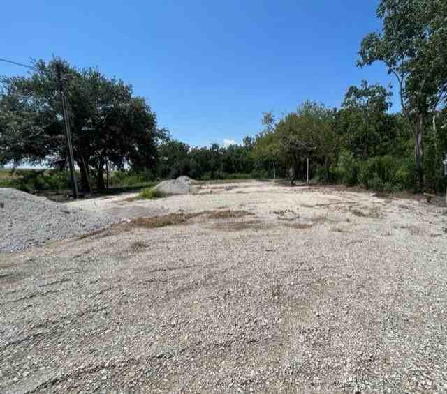 214 Penny Dee Dr - Photo 3 of 6