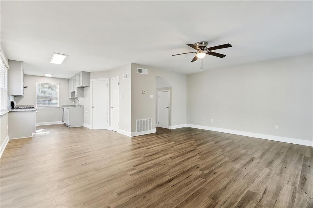 208 Hunt St ##A - Photo 4 of 13