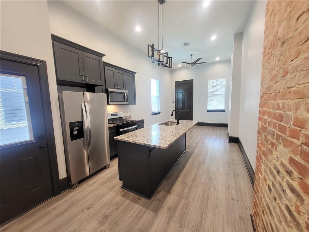 2109 1st St - Photo 3 of 10