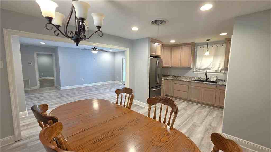 134 Hunt St - Photo 5 of 17