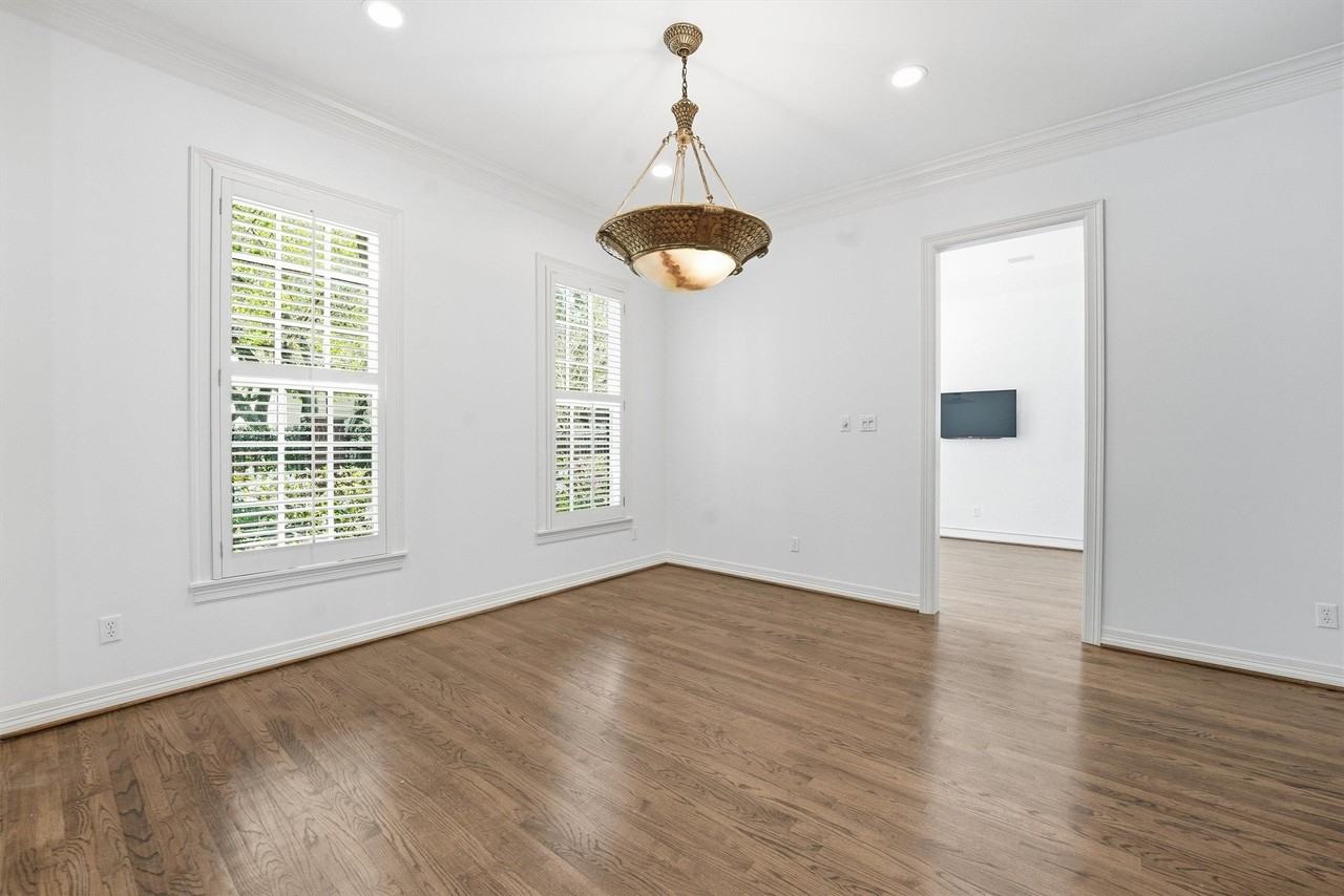 3210 Maroneal St - Photo 6 of 28