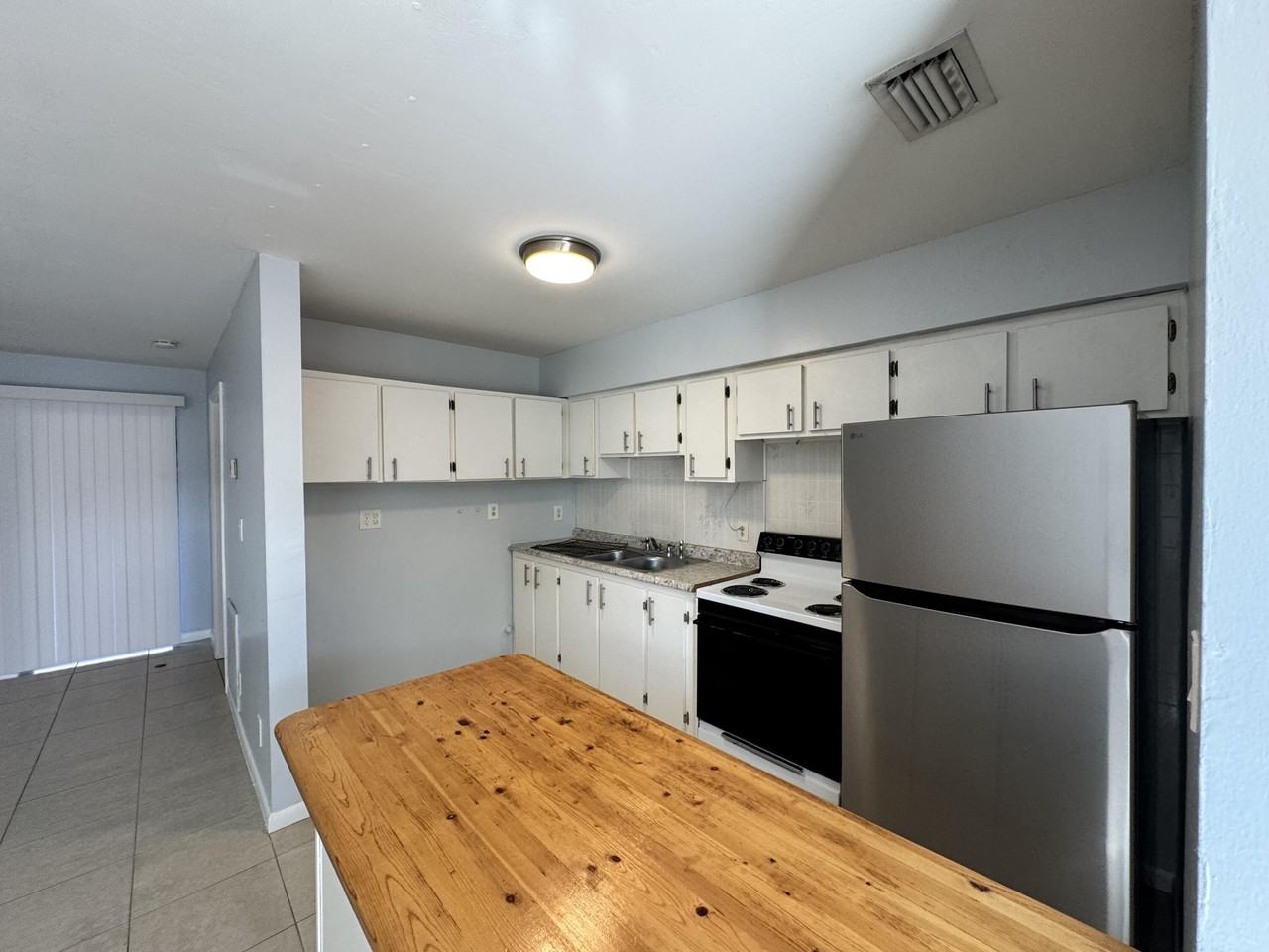 8761 40th Ter N Apt 1 - Photo 5 of 17