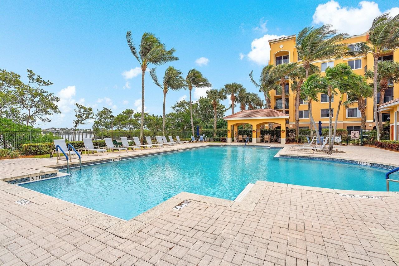 900 Scotia Dr Apt 102 - Photo 6 of 48