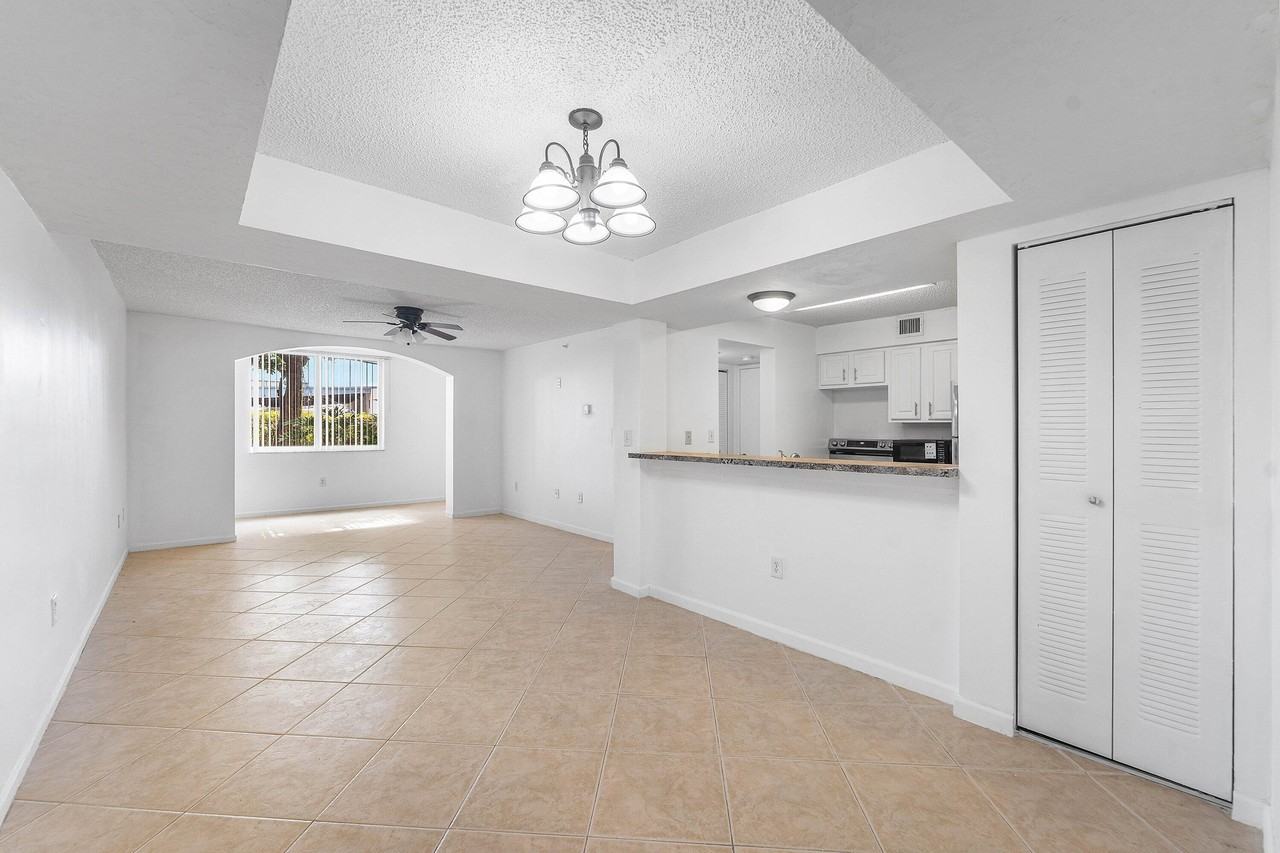 900 Scotia Dr Apt 102 - Photo 7 of 48