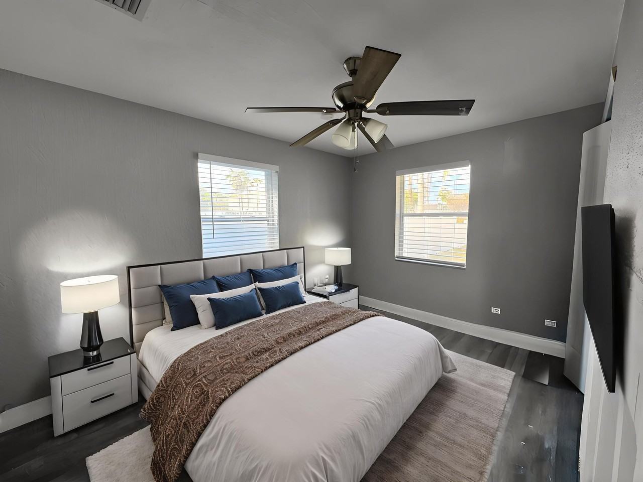 120 S Price St - Photo 2 of 6