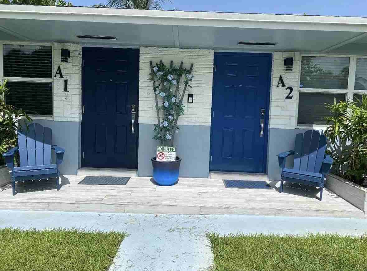 136 Akron St Apt A1 - Photo 2 of 12