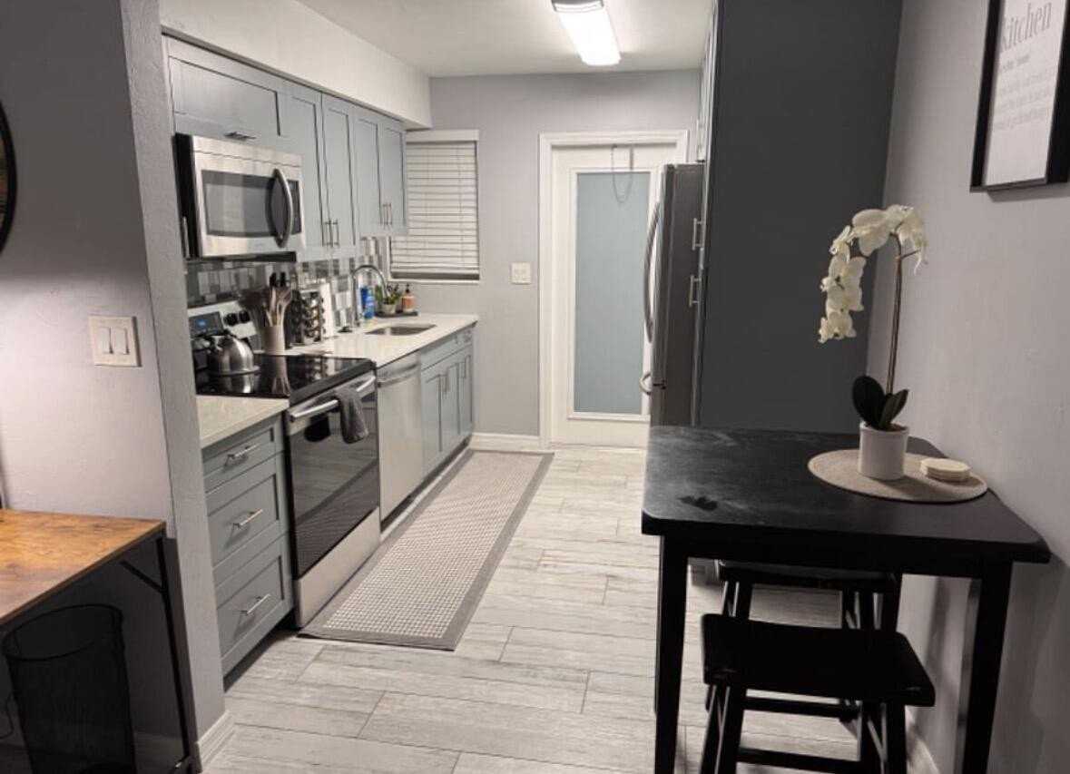 136 Akron St Apt A1 - Photo 6 of 12