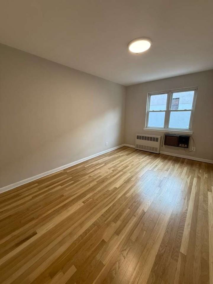 6262 69th St #2 - Photo 4 of 8