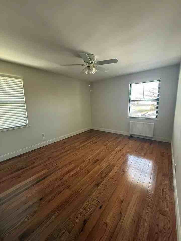 7211 66th Dr #2ndFL - Photo 3 of 8