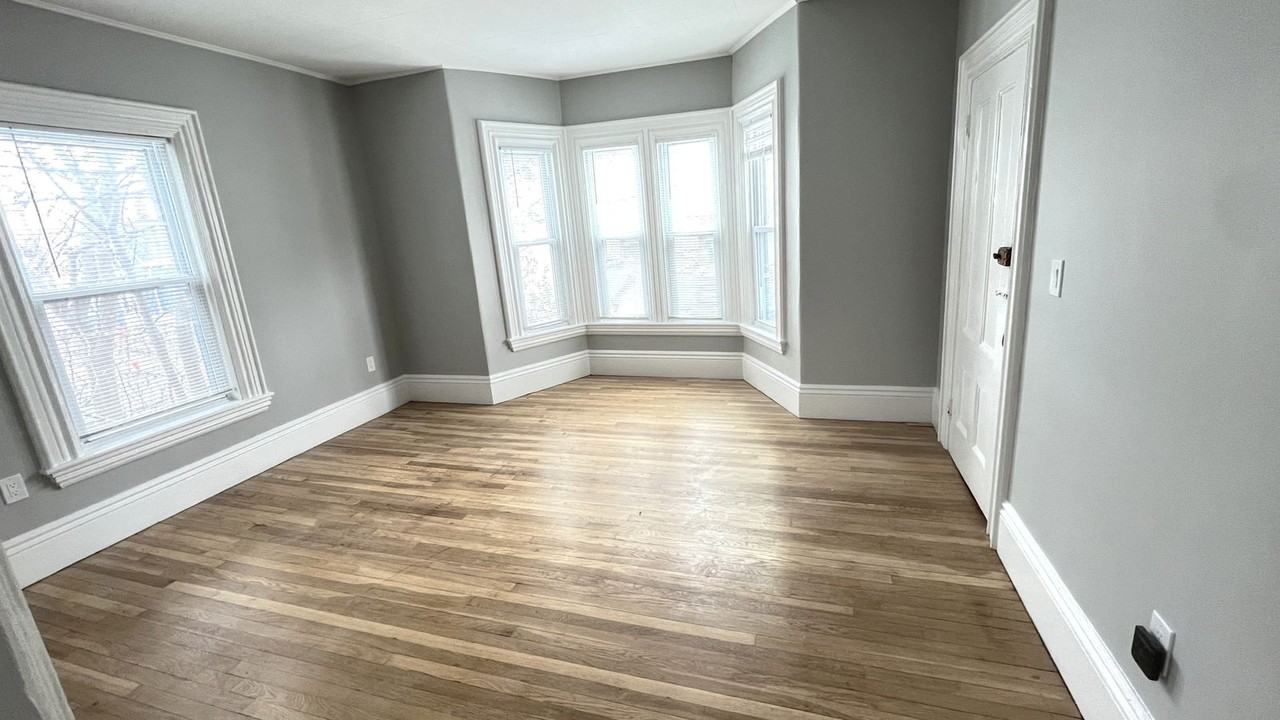 31 Ridgeway St #1 - Photo 6 of 8