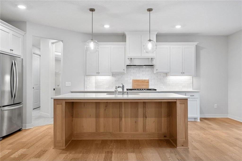 18700 61st Ave N - Photo 7 of 31