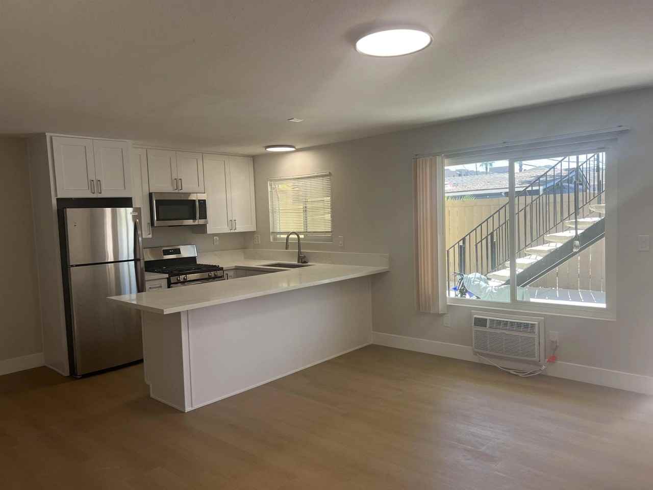 4181 Van Dyke Ave - Photo 3 of 7